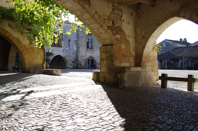 Deviens détective du patrimoine dans une des plus célèbres bastides de France !